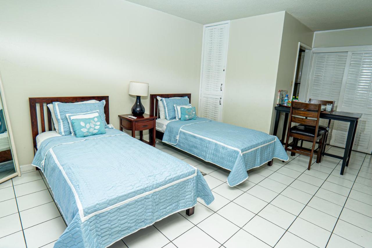 Welcome To Stunning Ocean Views At Studio 503 مونتيغو باي المظهر الخارجي الصورة