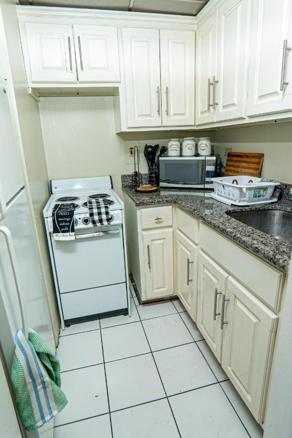 Welcome To Stunning Ocean Views At Studio 503 مونتيغو باي المظهر الخارجي الصورة