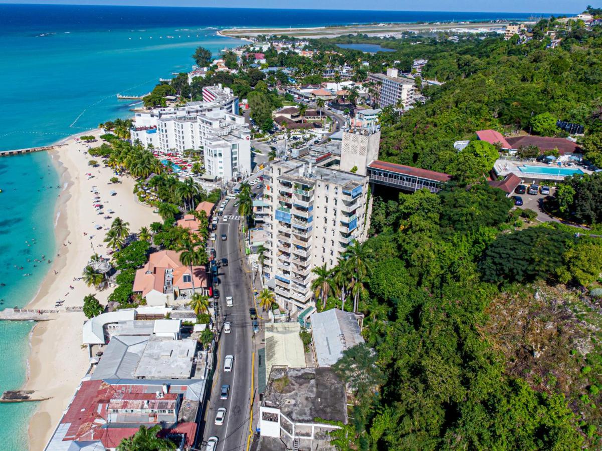 Welcome To Stunning Ocean Views At Studio 503 مونتيغو باي المظهر الخارجي الصورة